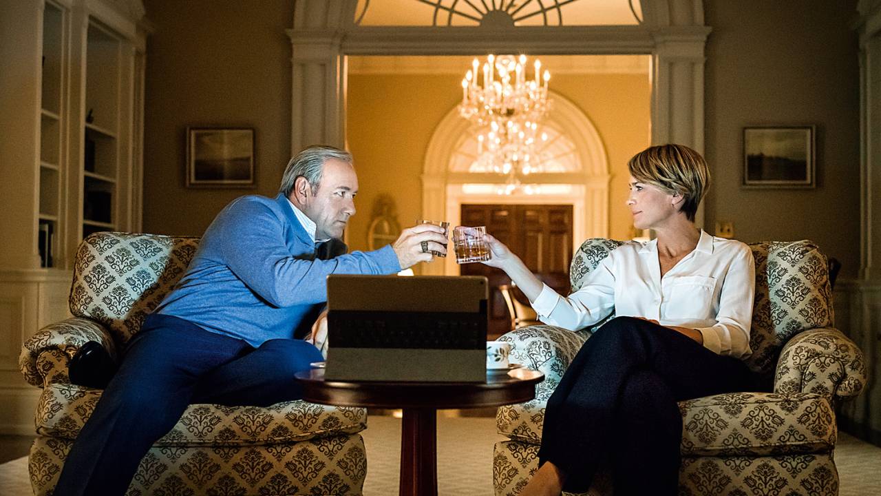RAPOSAS - O casal Frank (Kevin Spacey) e Claire Underwood (Robin Wright): quando os loucos guiam os cegos