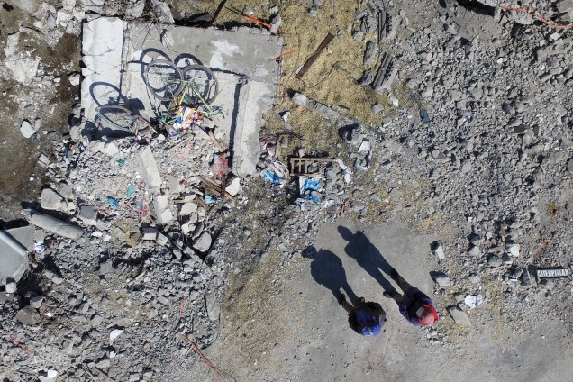 Vista aérea tomada de um drone mostra uma pilha de entulho deixada após uma explosão em um armazém dos fogos-de-artifício em San Isidro, Chilchotla, estado de Puebla, no México - 09/05/2017