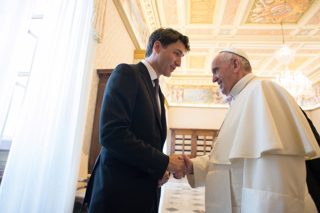 Imagens do dia - Papa Francisco recebe Justin Trudeau
