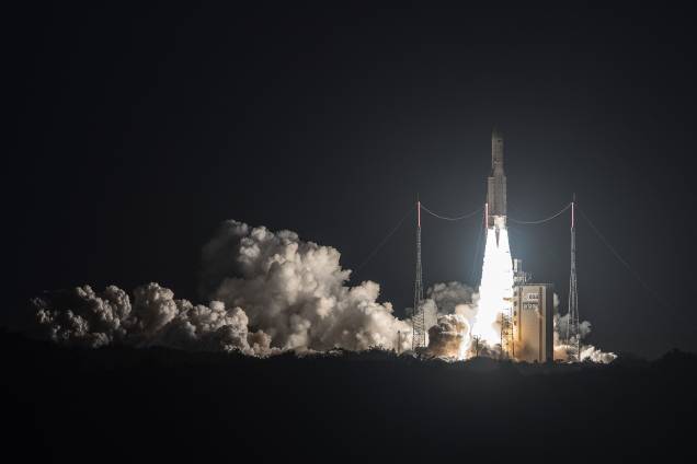 Primeiro satélite geoestacionário brasileiro para defesa e comunicações estratégicas é lançado ao espaço do Centro Espacial de Kourou, na Guiana Francesa - 05/05/2017