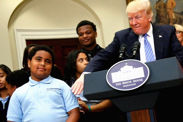 O presidente dos Estados Unidos Donald Trump durante discurso para escolas locais na Casa Branca em Washington - 03/05/2017