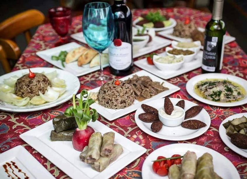 O cliente que optar pelo menu no jantar pagará R$ 59,90 por uma refeição em três etapas