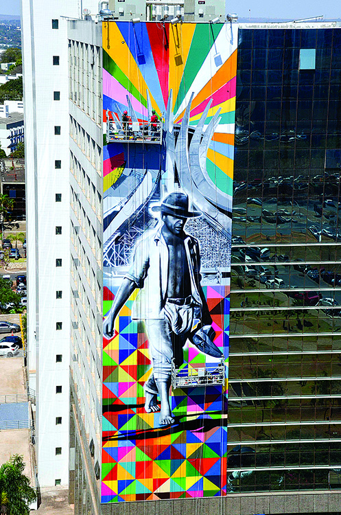 Obra de Eduardo Kobra em prédio do Setor Bancário Sul, em Brasília