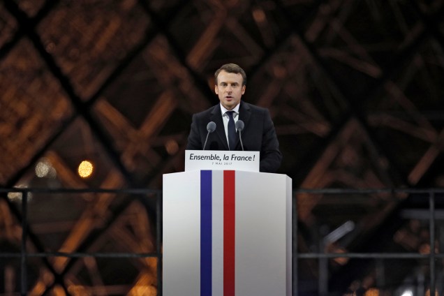 O presidente eleito, Emmanuel Macron, faz discurso da vitória na esplanada do Louvre em Paris - 07/05/2017