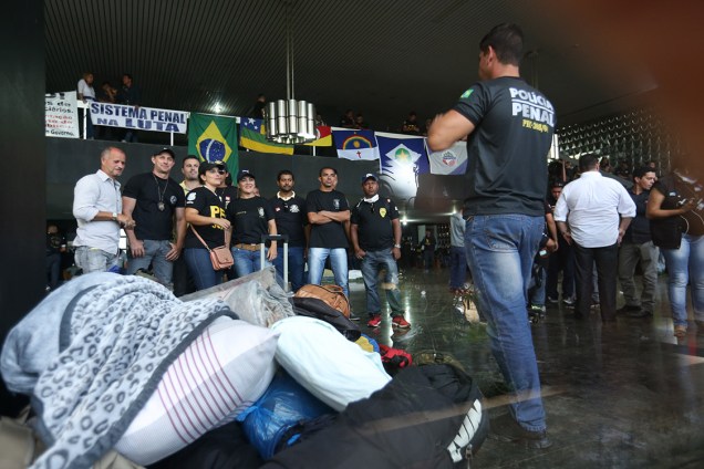 Agentes penitenciários invadem o Ministério da Justiça, em Brasília
