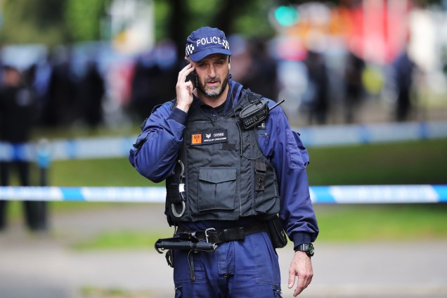 Polícia patrulha as ruas de Manchester durante investigação do ataque terrorista durante show da cantora Ariana Grande na última segunda-feira - 25/05/2017