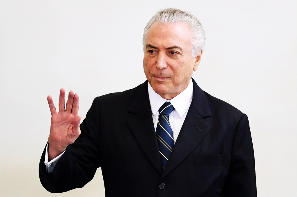 Jair Bolsonaro, Tarcísio e Caiado durante anúncios do governo de SP em Ribeirão Preto