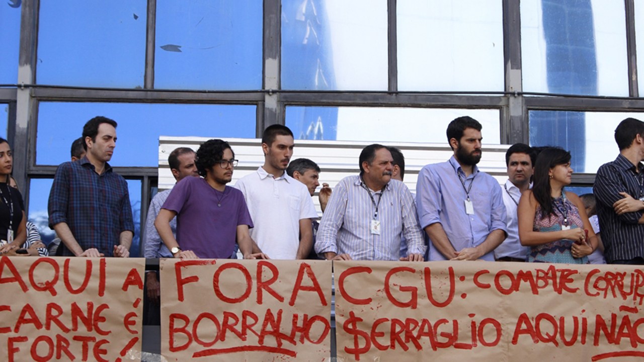 Protesto contra nomeação de Osmar Serraglio