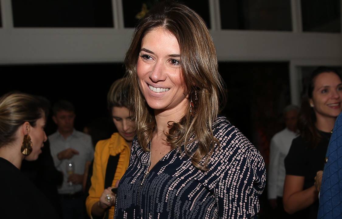 Empresária Rebeca Abravanel no jantar de comemoração do Dia de Doar, organizado por Caroline Celico
