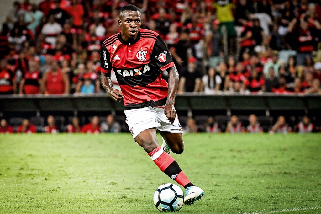 AINDA UMA PROMESSA - O atacante poderá ficar outros dois anos no Flamengo