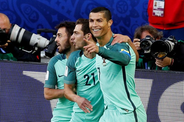 Cristiano Ronaldo comemora gol contra seleção da Rússia, válida pela Copa das Confedrações em Moscou - 21/06/2017