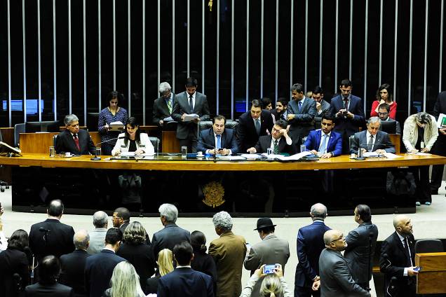 Dep. Mariana Carvalho (PSDB-RO) lê em Plenário, a denúncia encaminhada pelo Supremo Tribunal Federal (STF) contra o presidente da República, Michel Temer, por corrupção passiva - 29/06/2017 Dep. Mariana Carvalho (PSDB-RO) lê em Plenário, a denúncia encaminhada pelo Supremo Tribunal Federal (STF) contra o presidente da República, Michel Temer, por corrupção passiva - 29/06/2017