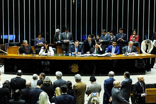 Dep. Mariana Carvalho (PSDB-RO) lê em Plenário, a denúncia encaminhada pelo Supremo Tribunal Federal (STF) contra o presidente da República, Michel Temer, por corrupção passiva - 29/06/2017