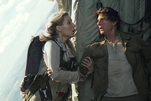 Tom Cruise (Rick O'Connell) e Annabelle Wallis (Jenny Halsey) em cena do filme 'A Múmia' Tom Cruise (Rick O'Connell) e Annabelle Wallis (Jenny Halsey) em cena do filme 'A Múmia'
