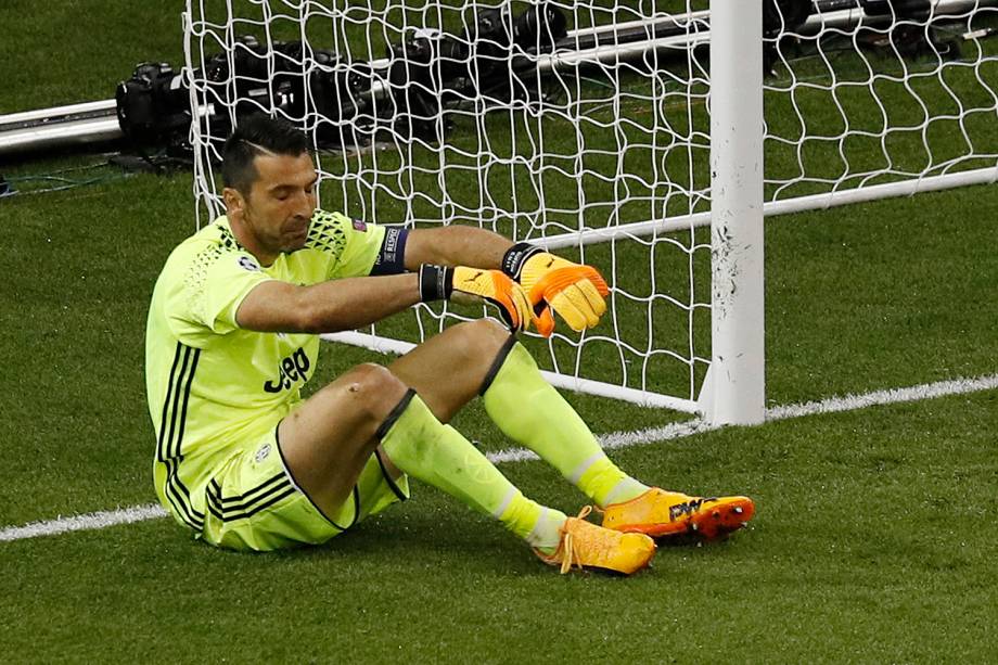 Gianluigi Buffon da Juventus durante a partida contra a Real Madrid na final da Liga dos Campeões da Europa no Millenium Stadium, em Cardiff, no País de Gales - 03/06/2017