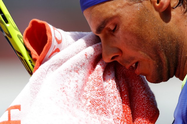 O tenista espanhol Rafael Nadal durante partida contra o suíço Stan Wawrinka na final de Roland Garros - 11/06/2017
