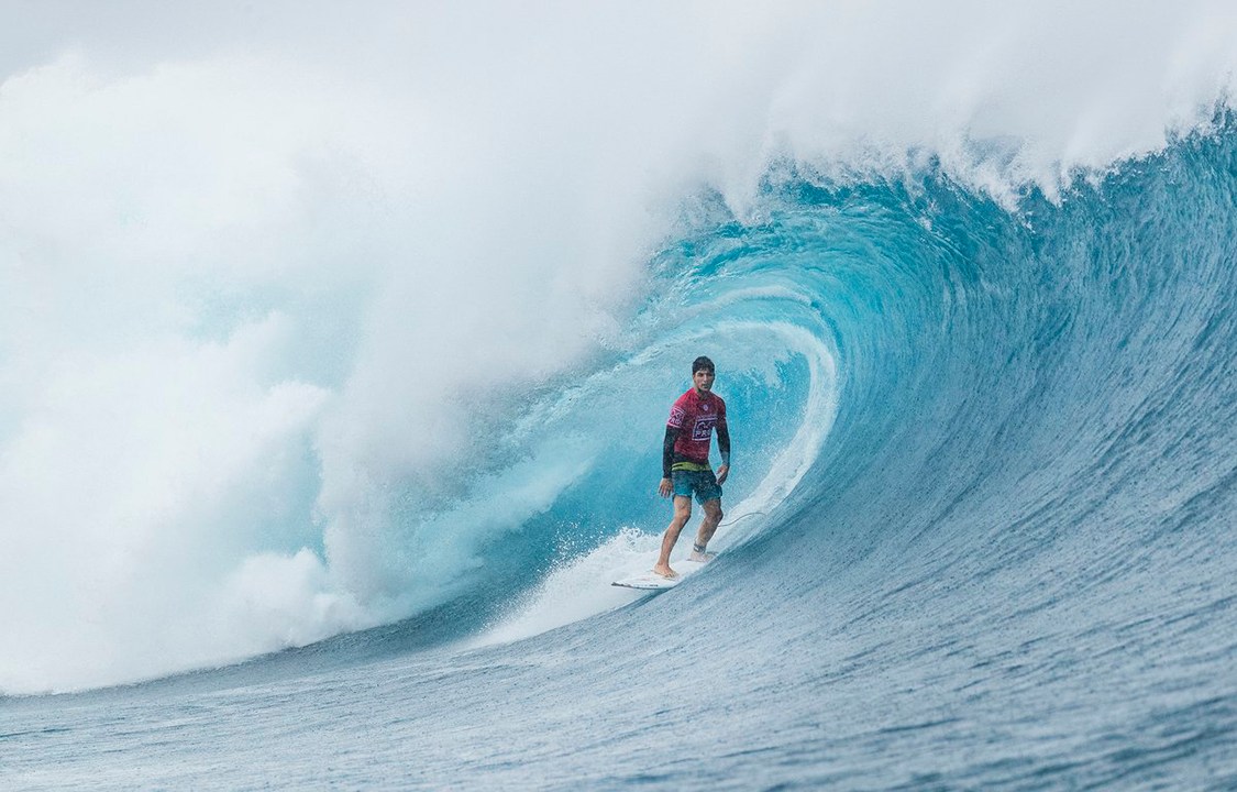 Gabriel Medina compete o Mundial de Surfe em Fiji
