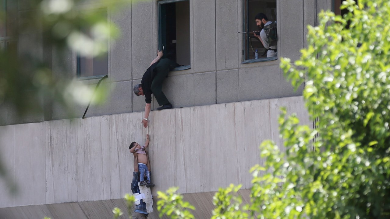 Imagens do dia - Ataque ao parlamento no Irã