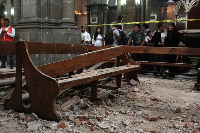 Igreja fica parcialmente destruída após um terremoto em Quetzaltenango, na Guatemala. O tremor de magnitude 6,9 atingiu o oeste da Guatemala e deixou ao menos duas pessoas mortas, cortes de energia e danos a alguns edifícios - 14/06/2017