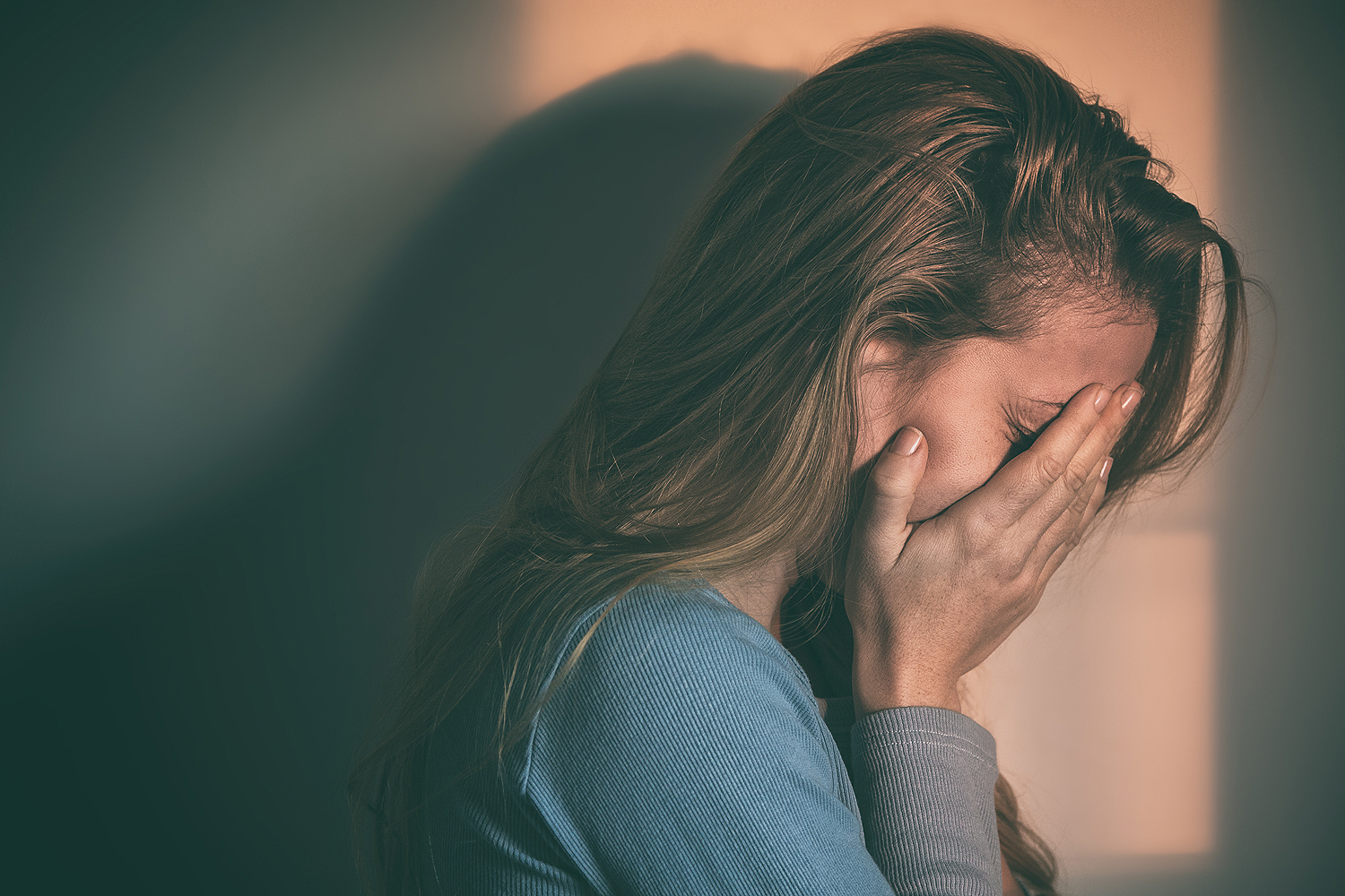 Conheça os cinco sinais de depressão mais comuns nos adolescentes | VEJA