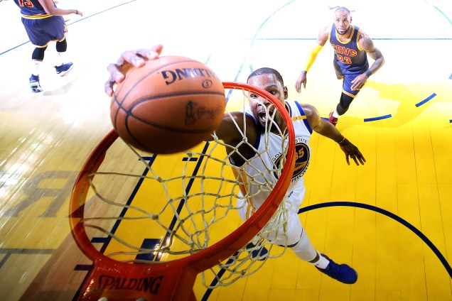 Kevin Durant durante o primeiro jogo da final da NBA entre Golden State Warriors e Cleveland Cavaliers- 01/06/2017