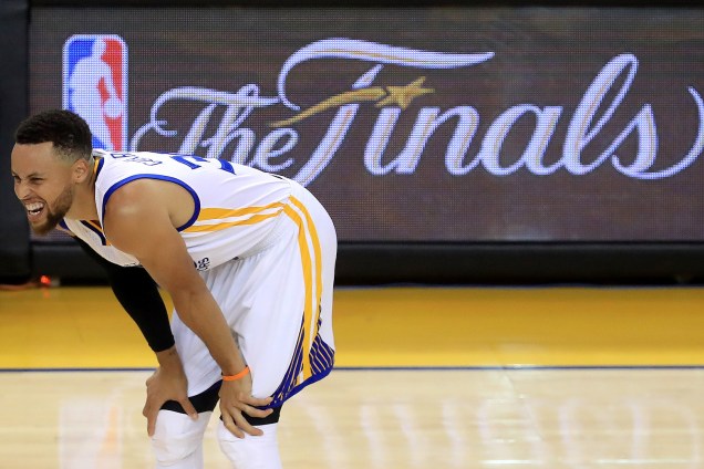 Stephen Curry durante o primeiro jogo da final da NBA entre Golden State Warriors e Cleveland Cavaliers- 01/06/2017