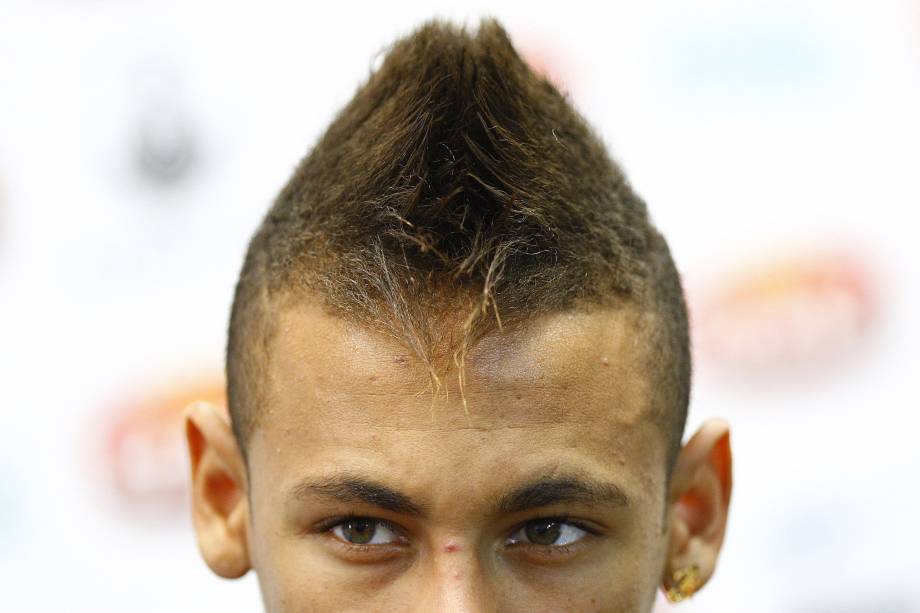 O jogador Neymar, do Santos -  01/12/2010