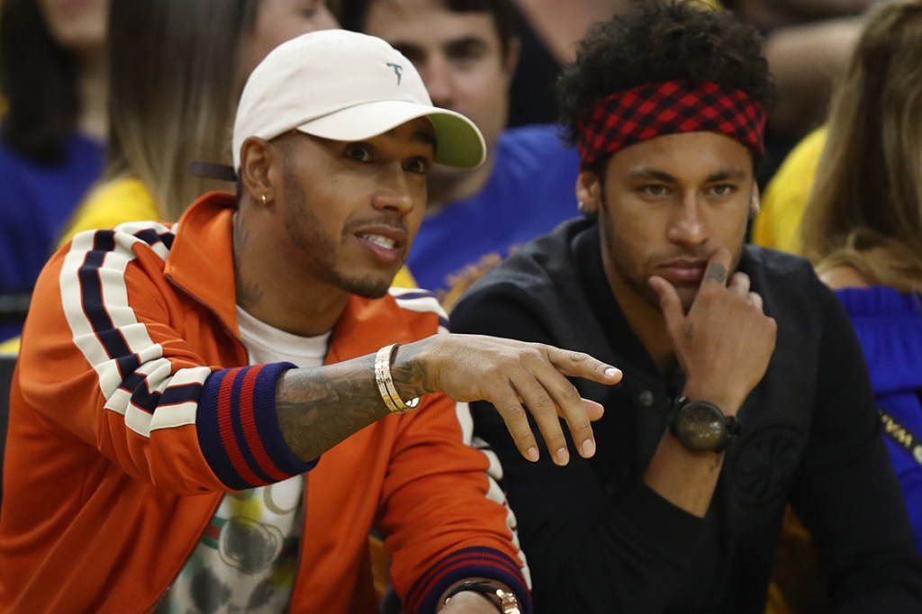 Neymar e Lewis Hamilton assistem a final da NBA, Cleveland Cavaliers e Golden State Warriors, em Oakland