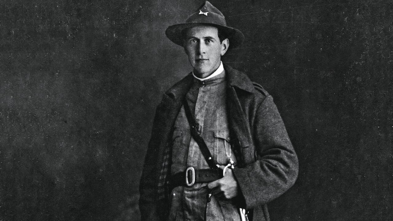 O REVOLUCIONÁRIO  - Oswaldo Aranha, no uniforme de campanha dos conflitos de 1923, no Rio Grande do Sul: o presidente que poderia ter sido e não foi