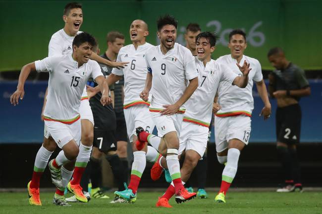 Seleção mexicana disputa Copa das Confederações 2017 - Rússia