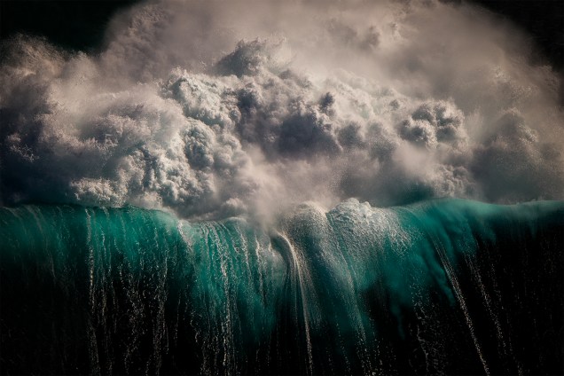 Fotografia Aérea - Com o título "Supra", o fotógrafo Ray Collins representou o efêmero momento do choque das ondas em Nova Gales do Sul, Austrália