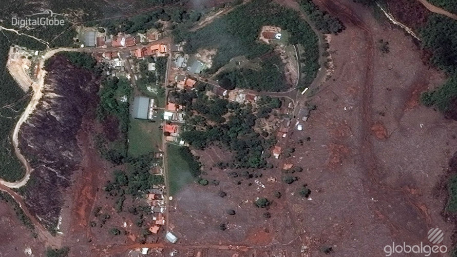 Imagens de satélite da região de Bento Rodrigues, em Mariana (MG)