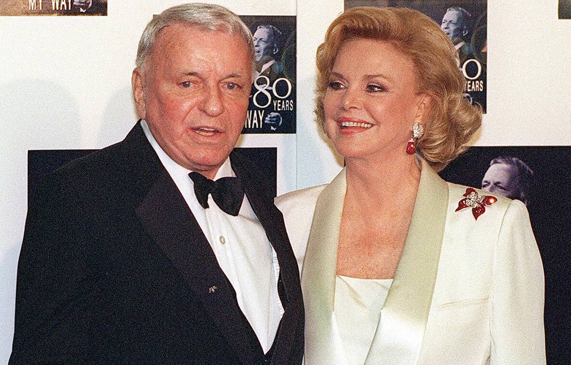 Morre Barbara Sinatra, viúva de Frank Sinatra