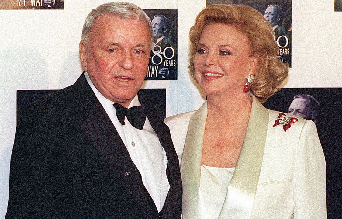 Morre Barbara Sinatra, viúva de Frank Sinatra