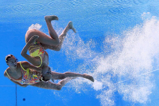 Dupla francesa de nado sincronizado compete no 17° Campeonato Mundial Aquático em Budapeste, na Hungria