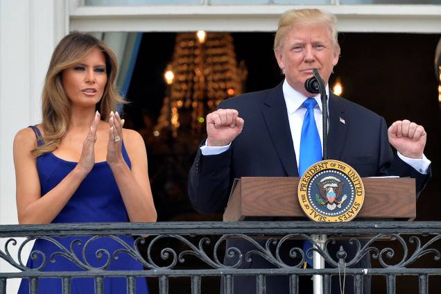 O presidente dos Estados Unidos, Donald Trump, realizou um breve discurso na Casa Branca para celebrar o Dia da Independência do país - 04/07/2017 O presidente dos Estados Unidos, Donald Trump, realizou um breve discurso na Casa Branca para celebrar o Dia da Independência do país - 04/07/2017