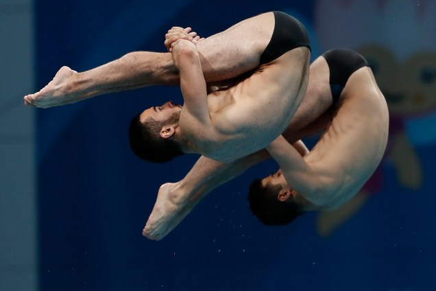 Dupla de armênios, Vladimir Harutyunyan e Lev Sargsyan, competem na categoria de saltos sincronizados pelo Campeonato Mundial de Esportes Aquáticos em Budapeste, na Hungria - 17/07/2017