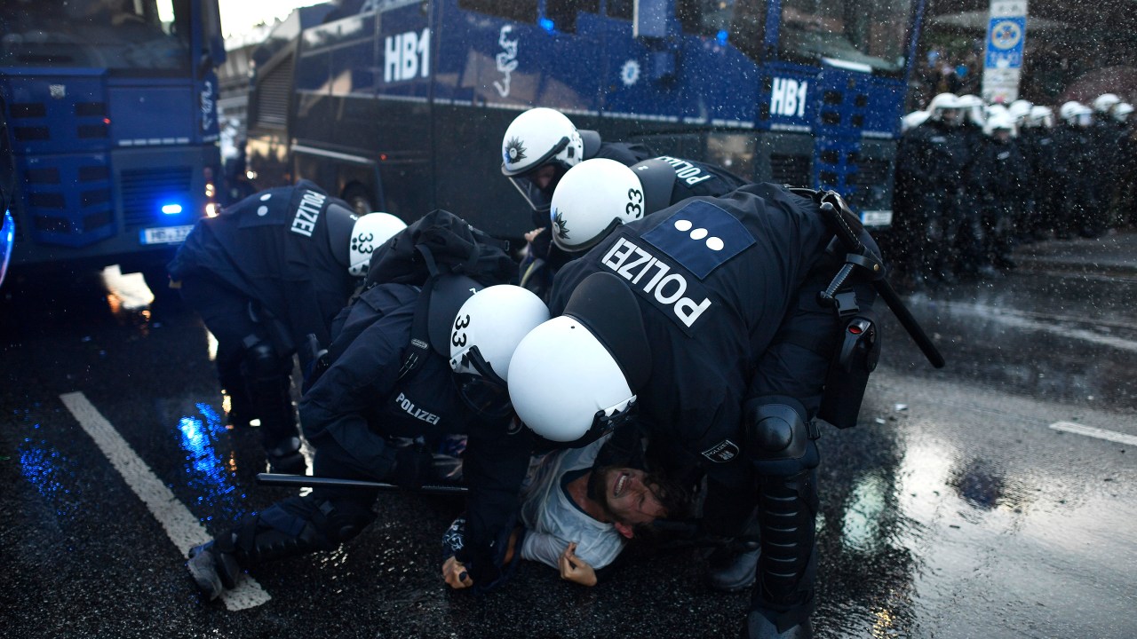 Imagens do dia - Protestos durante cúpula do G20