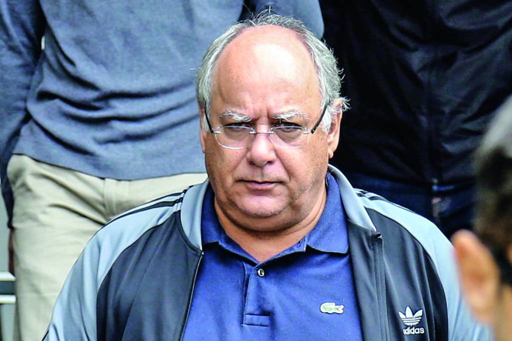 Renato Duque: “RONCAVA A TARDE INTEIRA”