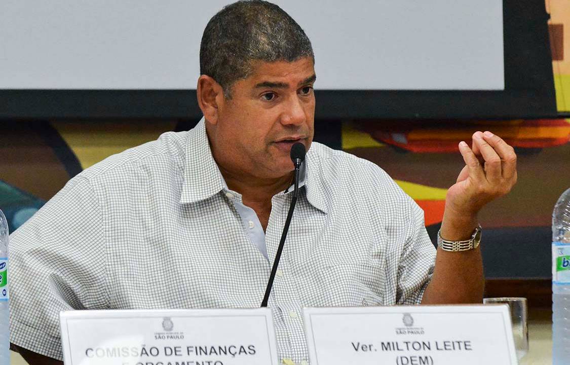 O Vereador Milton Leite participa da discuss„o sobre a aprovaÁ„o do relatÛrio substitutivo da peÁa OrÁament·ria de 2015, pela Comiss„o de FinanÁas e OrÁamento da C‚mara dos Vereadores, no AuditÛrio Prestes Maia da C‚mara Municipal da cidade de S„o Paulo (SP), nesta segunda-feira (01). Fernando Zamora/Futura Press