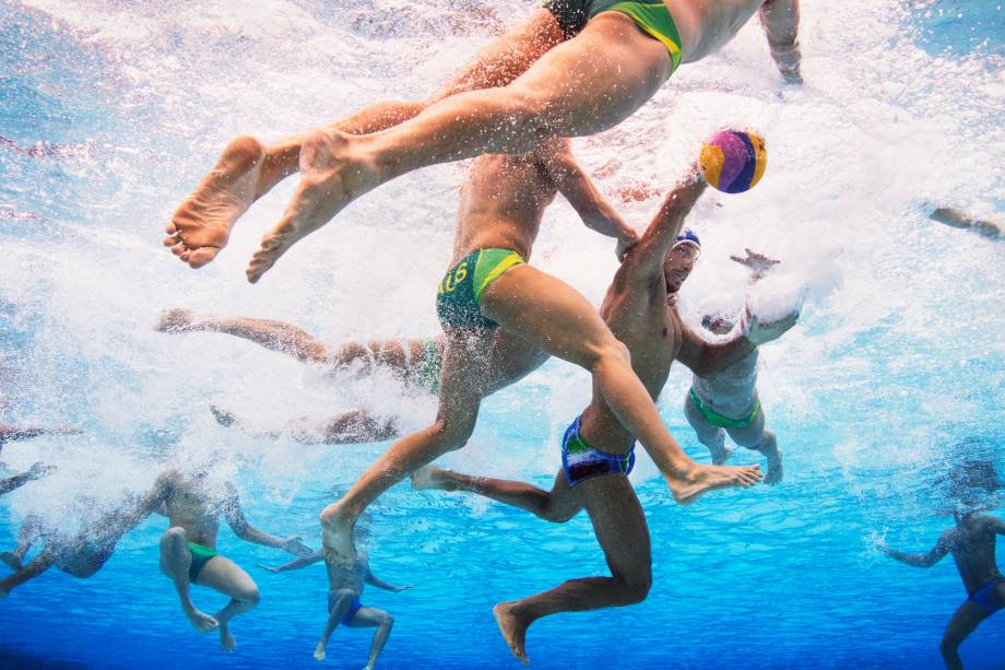 Austrália e Itália se enfrentam no oitavo dia do Campeonato Mundial de Esportes Aquáticos em Budapeste, na Hungria, durante a fase classificatória