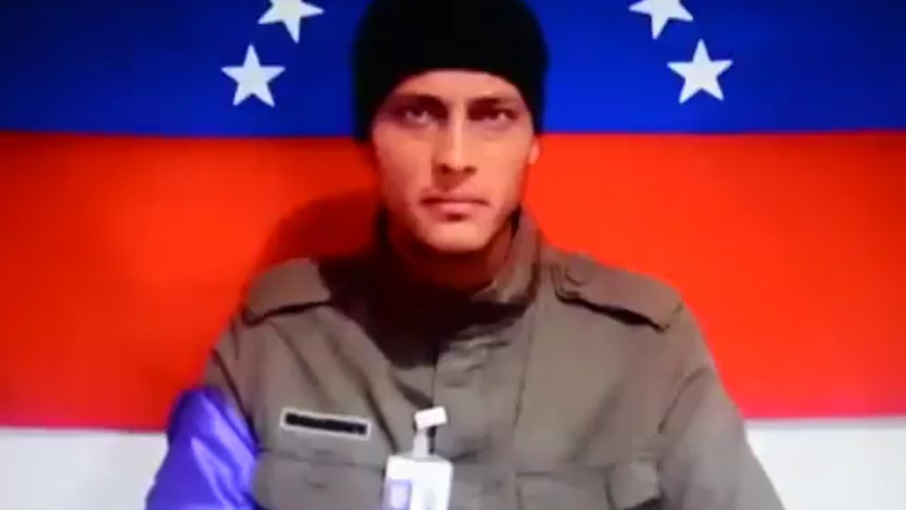 Oscar Pérez, piloto e ator que faz campanha contra o presidente Nicolás Maduro na Venezuela