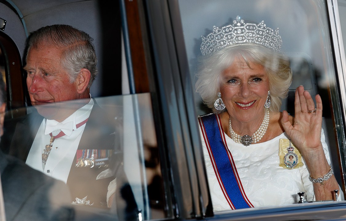 A coroa preservada: tempo e assessoria de imagem contribuem para que Charles consiga fazer de Camilla a sua rainha consorte