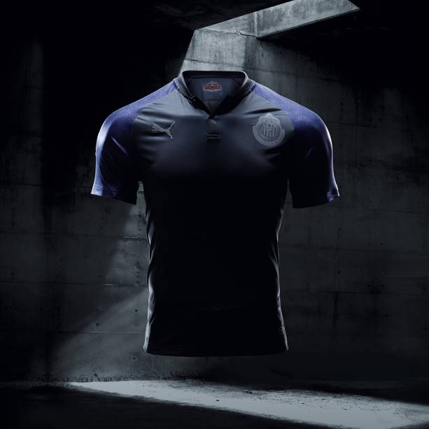 Puma lança série de 23 camisas pretas de times, denominadas Step Out