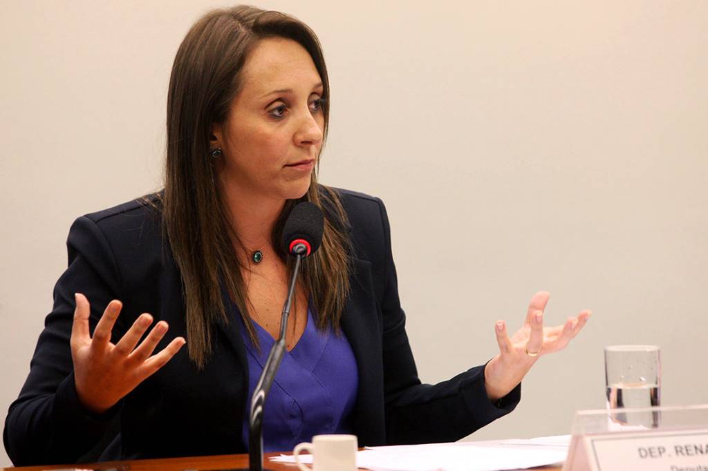 Relatora da reforma política quer plebiscito para unificar eleições