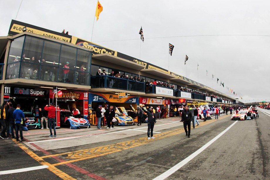 Stock Car chega em Curitiba com formato de rodada tripla - Revista iCarros