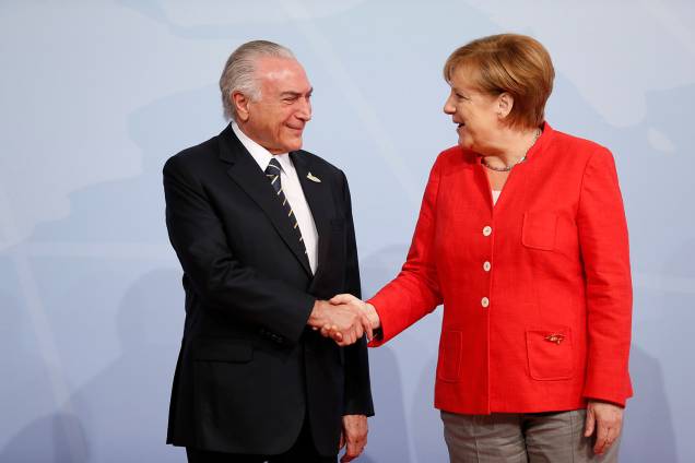 O presidente Michel Temer cumprimenta a primeira-ministra da Alemanha, Angela Merkel, durante a cúpula do G20