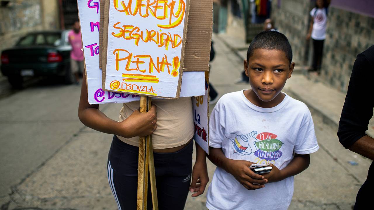 Protestos nas favelas em Caracas, Venezuela