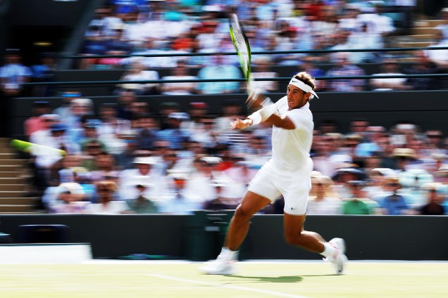 O espanhol Rafael Nadal durante partida contra Gilles Muller, de Luxemburgo, em Wimbledon