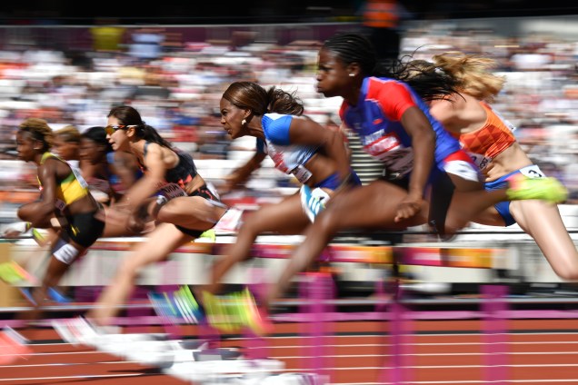Competição feminina de 100m rasos, pelo Mundial de Atletismo, em Londres